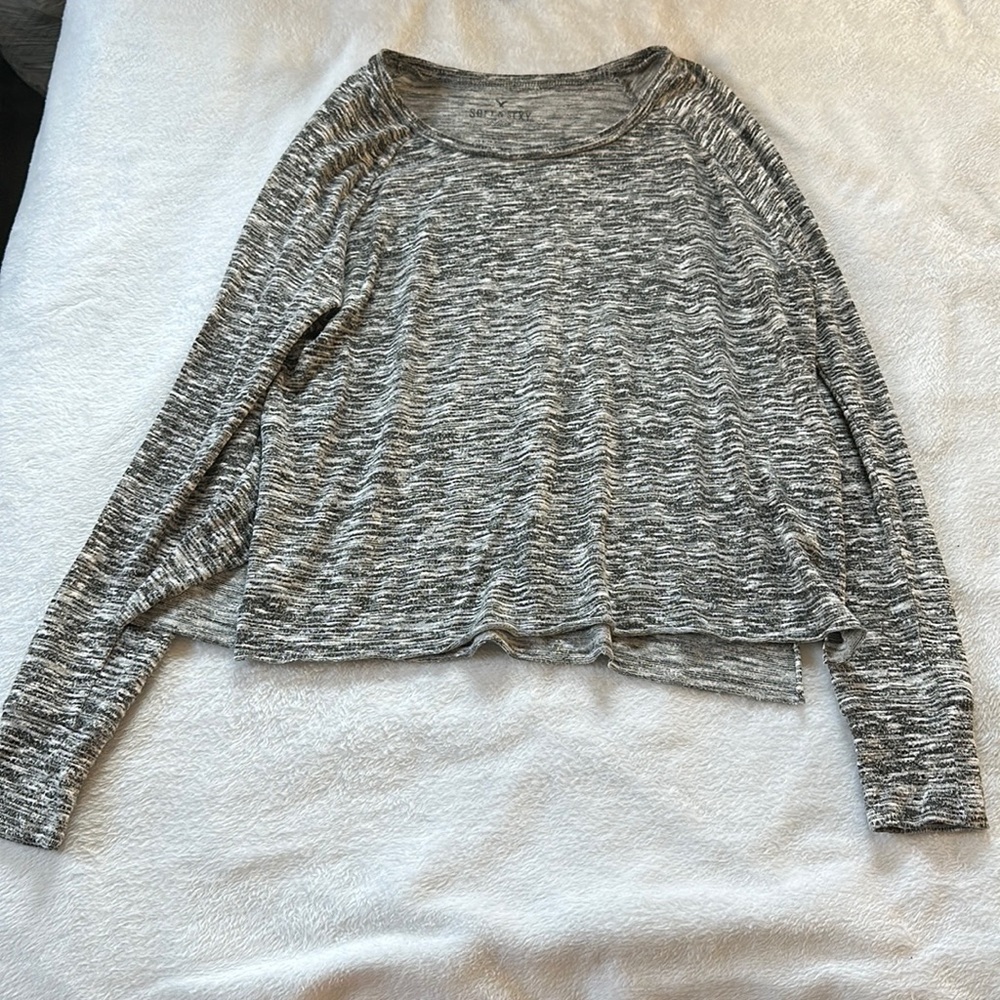 American Eagle soft and sexy long sleeve flowy top